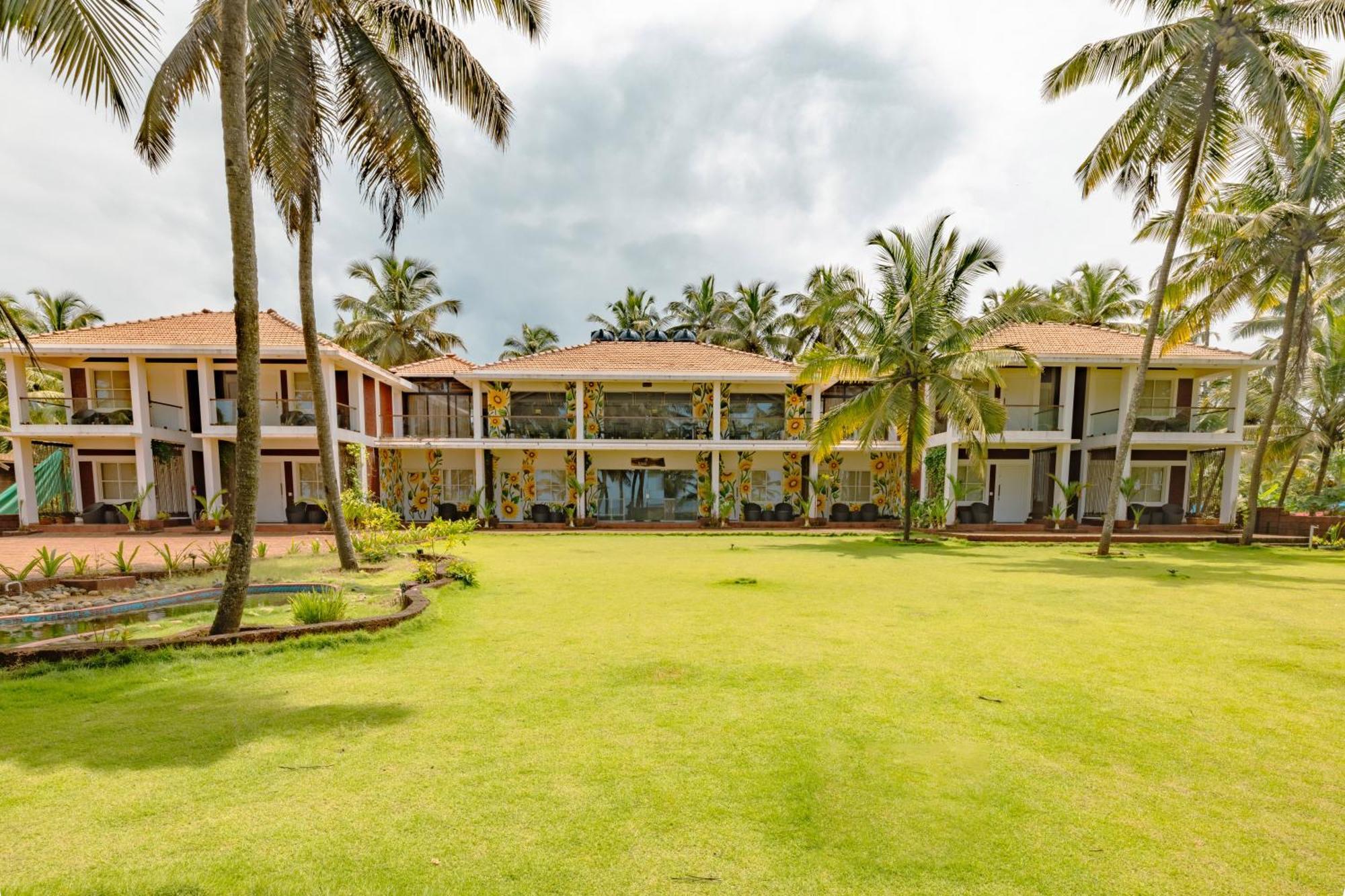 Nilaya Stays Padubidri Exterior photo